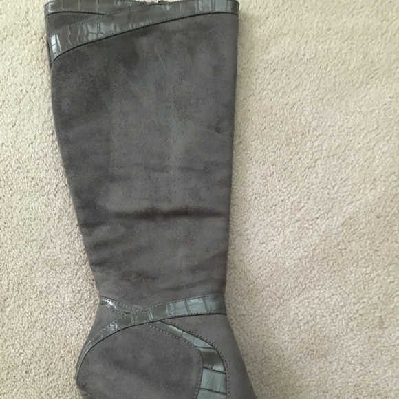 Women’s Boots, Size 7 1/2, Knee Height - Picture 13 of 14
